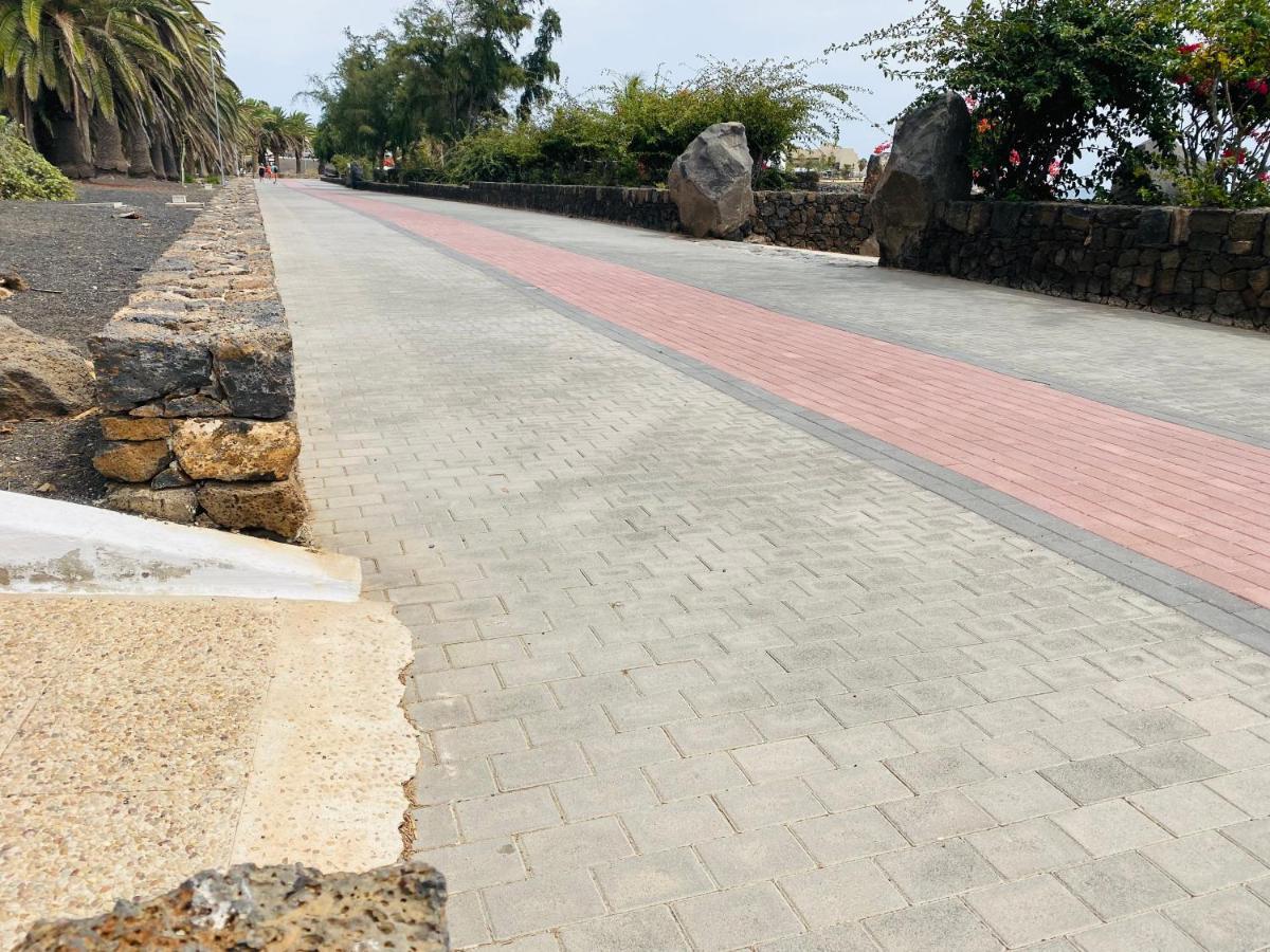 Lc Bastian Marina Bungalow Costa Teguise Exterior photo